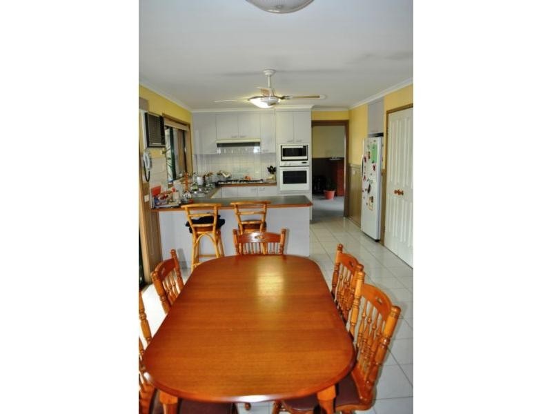 5 Ti Tree Court, Koo Wee Rup VIC 3981