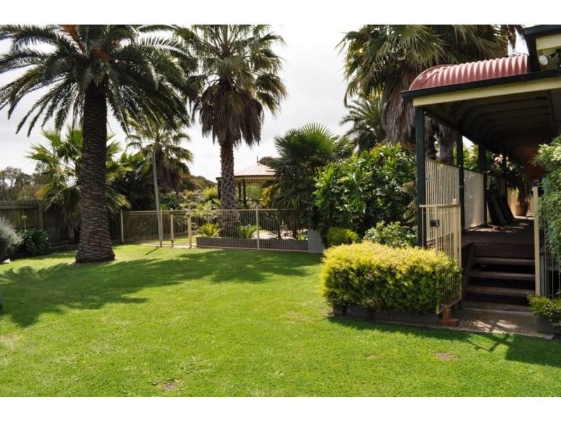 5 Ti Tree Court, Koo Wee Rup VIC 3981