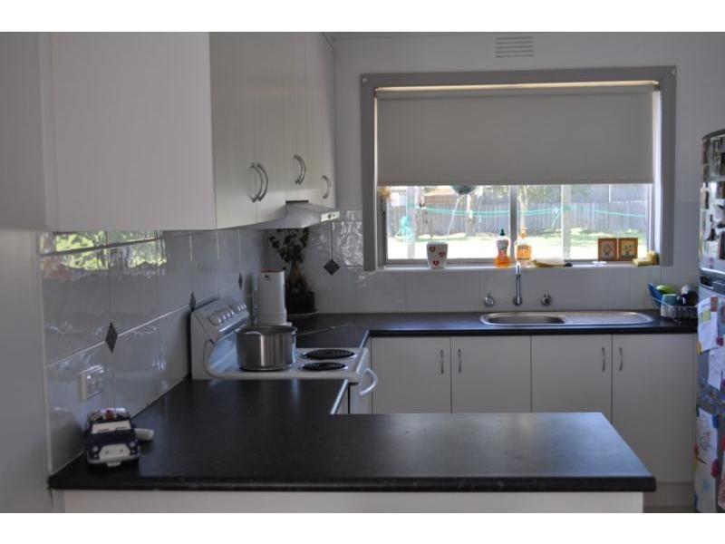 8 Mickle Street, Koo Wee Rup VIC 3981