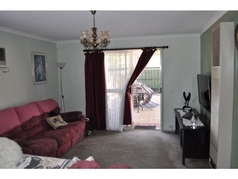 Unit 1/7 Rosalie Avenue, Cranbourne VIC 3977