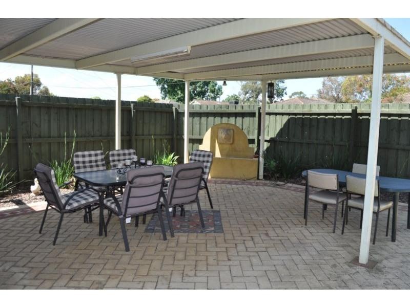 Unit 1/7 Rosalie Avenue, Cranbourne VIC 3977