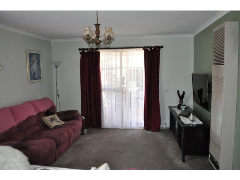 Unit 1/7 Rosalie Avenue, Cranbourne VIC 3977