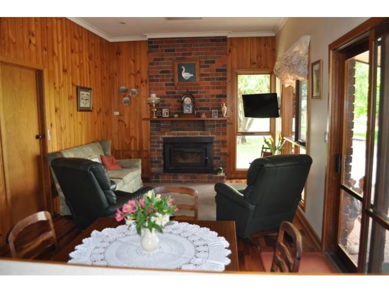 55 Railway Road, Caldermeade VIC 3984