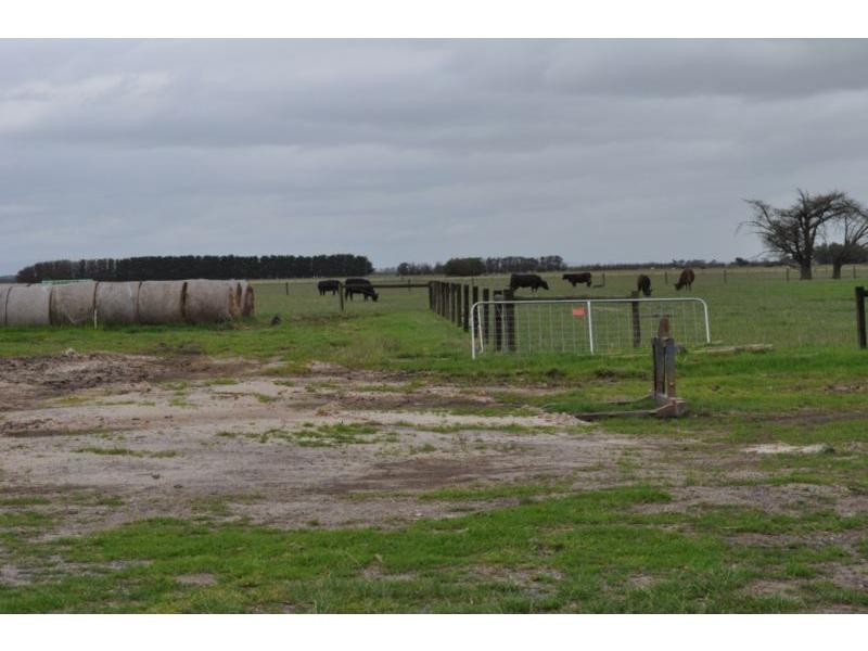 55 Railway Road, Caldermeade VIC 3984