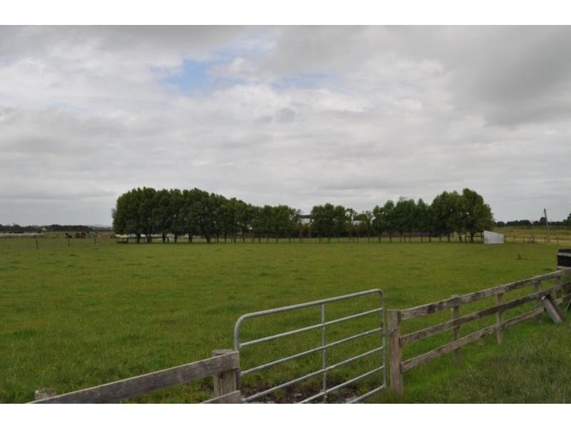 55 Railway Road, Caldermeade VIC 3984