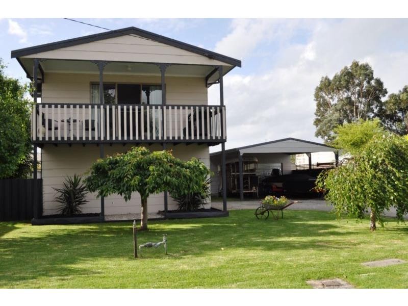 2 Fisher Terrace, Lang Lang VIC 3984