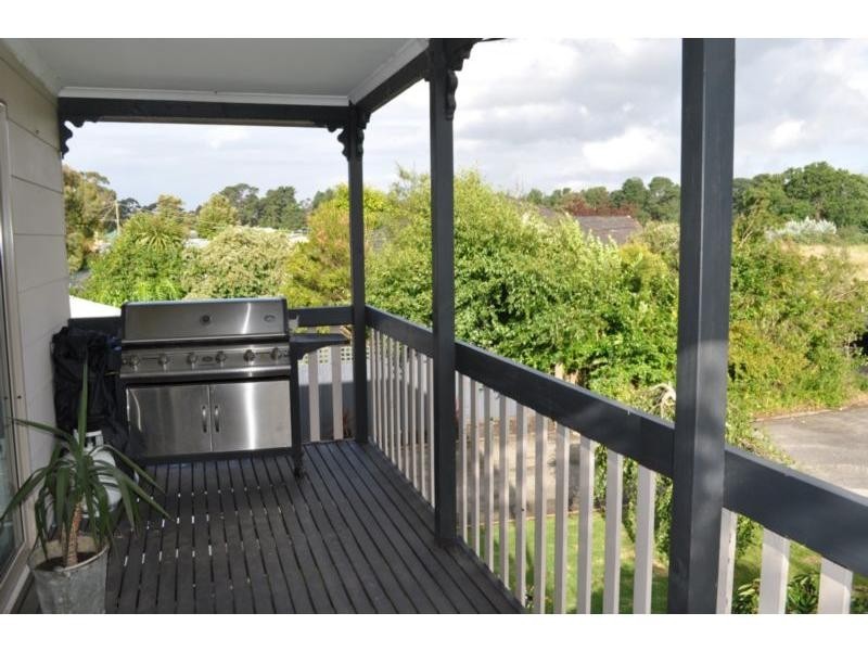 2 Fisher Terrace, Lang Lang VIC 3984