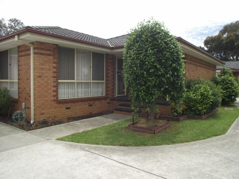 4/7 Sybella Avenue, Koo Wee Rup VIC 3981