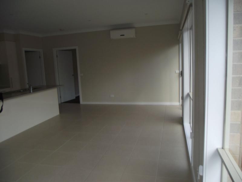 2/22 Westernport Road, Lang Lang VIC 3984