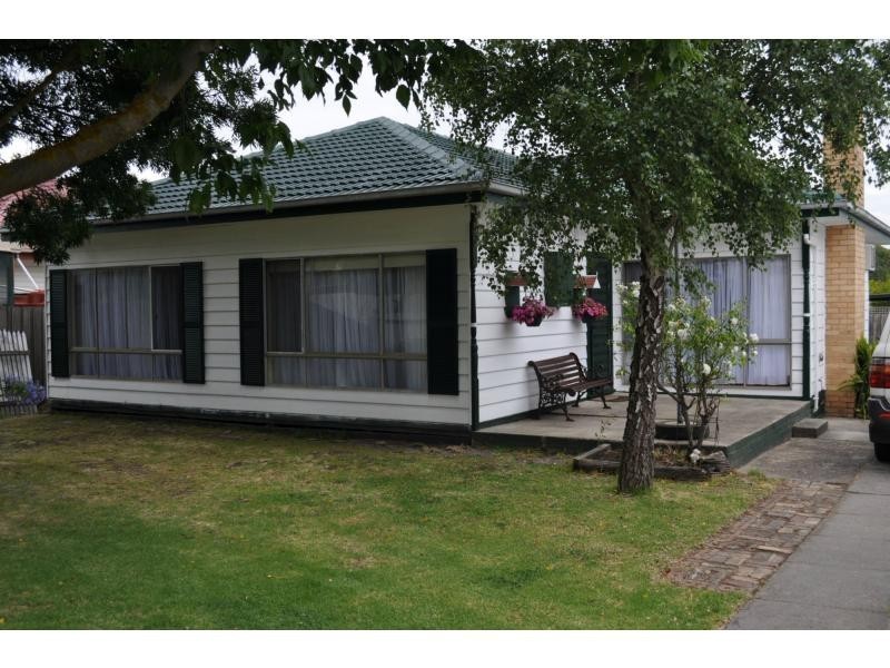 25 Nellie Street, Lang Lang VIC 3984