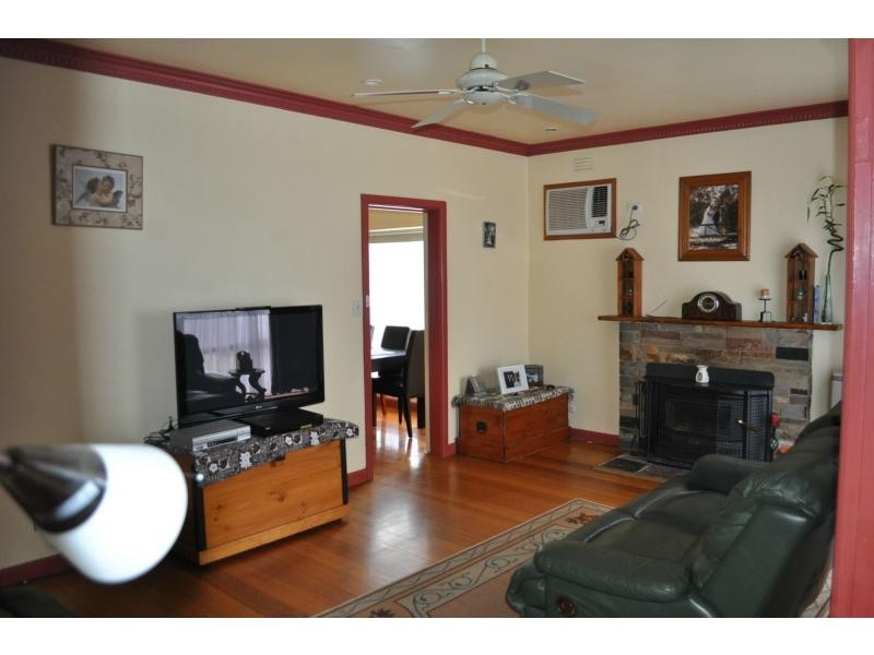 25 Nellie Street, Lang Lang VIC 3984