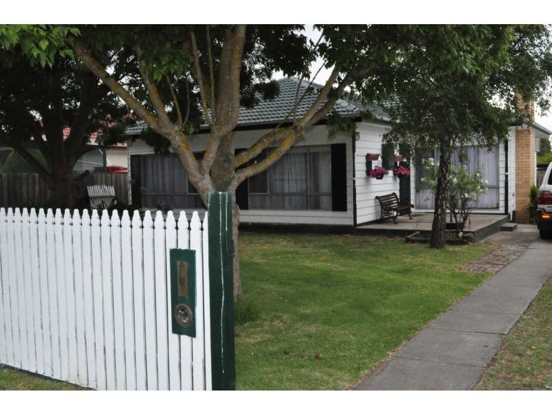 25 Nellie Street, Lang Lang VIC 3984