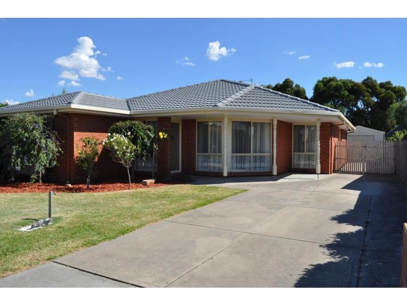 22 Alexander Avenue, Koo Wee Rup VIC 3981