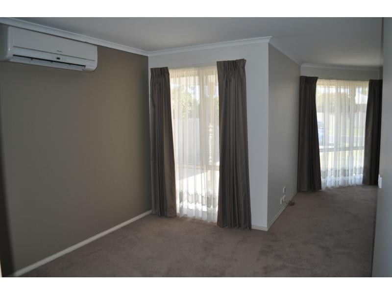 22 Alexander Avenue, Koo Wee Rup VIC 3981