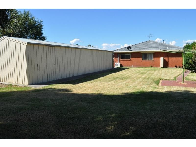 22 Alexander Avenue, Koo Wee Rup VIC 3981