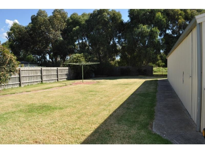 22 Alexander Avenue, Koo Wee Rup VIC 3981