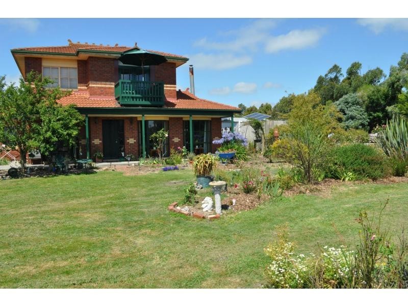 40 Forrest Drive, Nyora VIC 3987