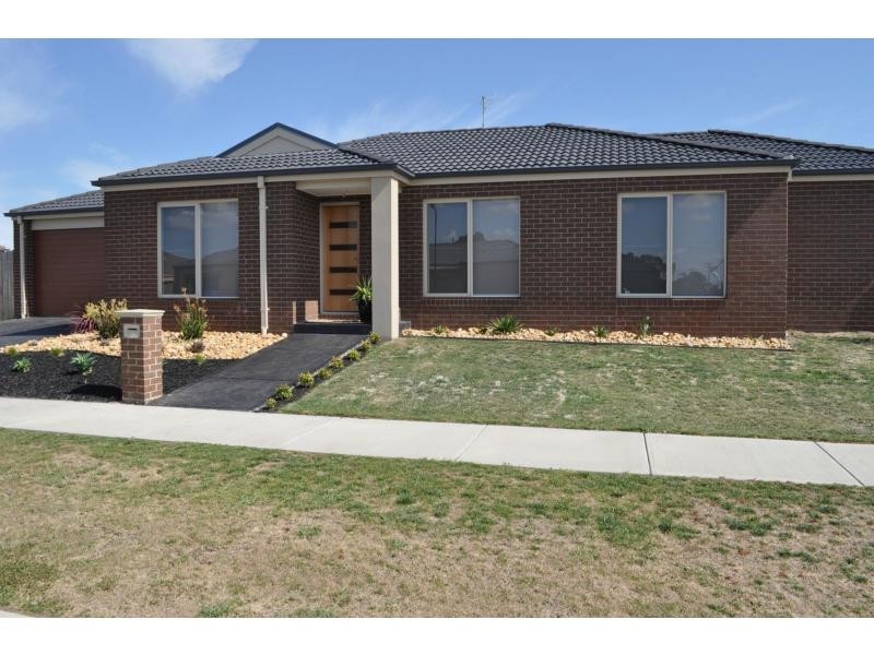 2 Milla Way, Koo Wee Rup VIC 3981