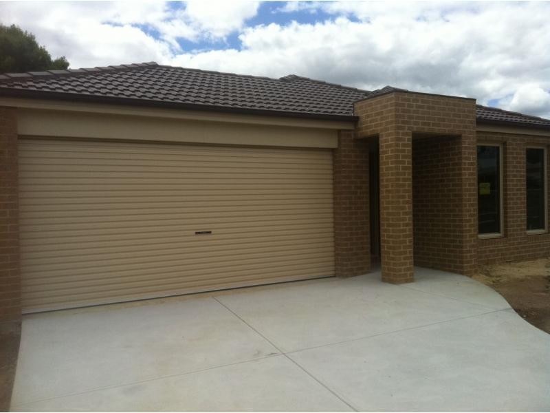 4 Everitt Close, Lang Lang VIC 3984