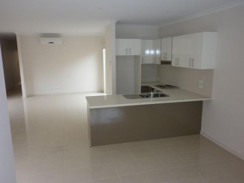 Unit 7/1-5 Wonthaggi Crescent, San Remo VIC 3925