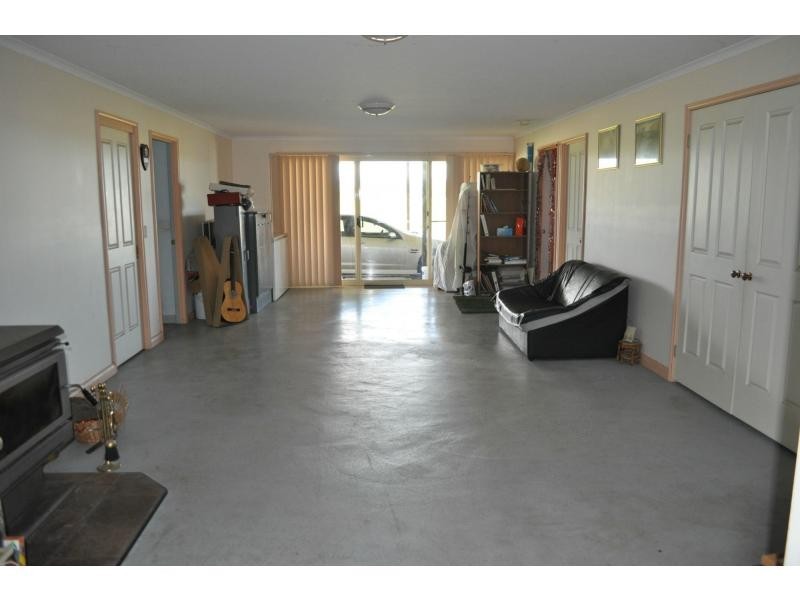 195 Hogans Road, Bayles VIC 3981