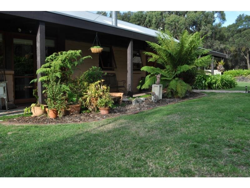 75 Cherry Tree Road, Nyora VIC 3987