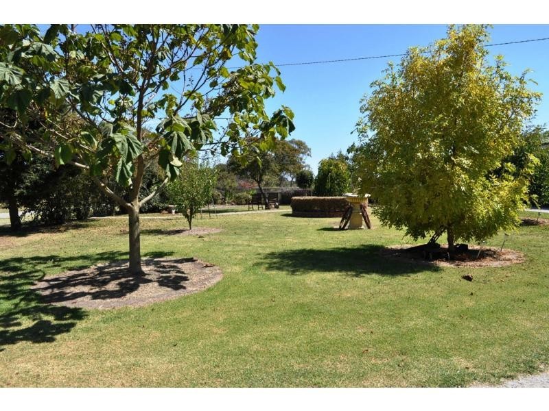 225 Boundary Drain Road, Koo Wee Rup VIC 3981