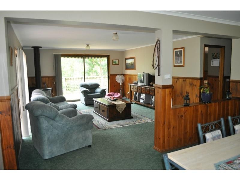 85 Forrest Road, Nyora VIC 3987