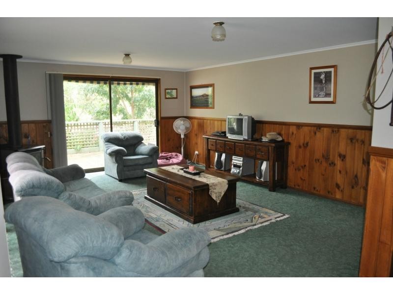 85 Forrest Road, Nyora VIC 3987