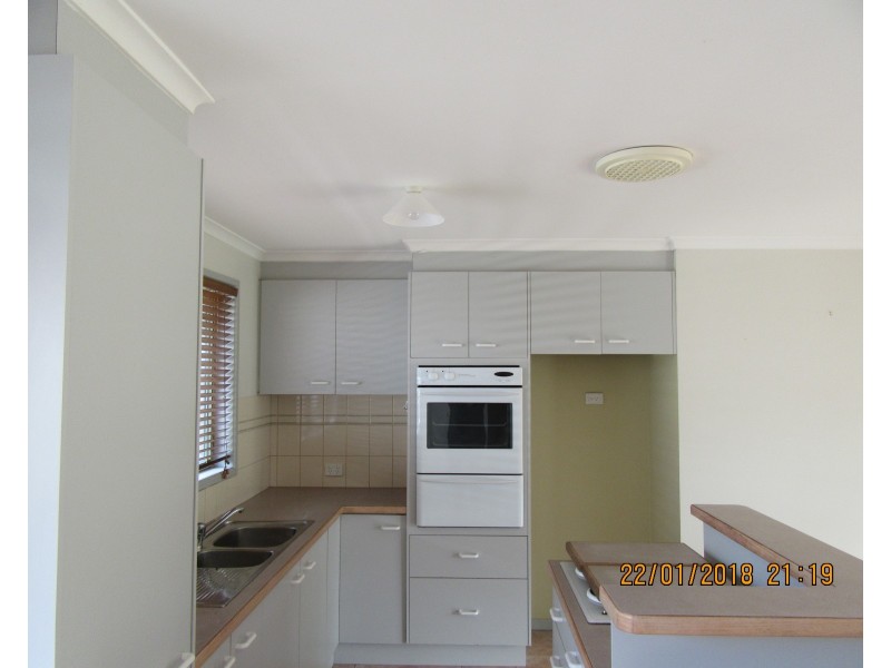 4 David Court, Koo Wee Rup VIC 3981