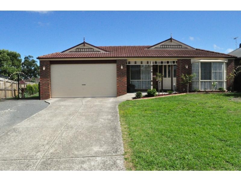 5 Gainsborough Avenue, Lang Lang VIC 3984