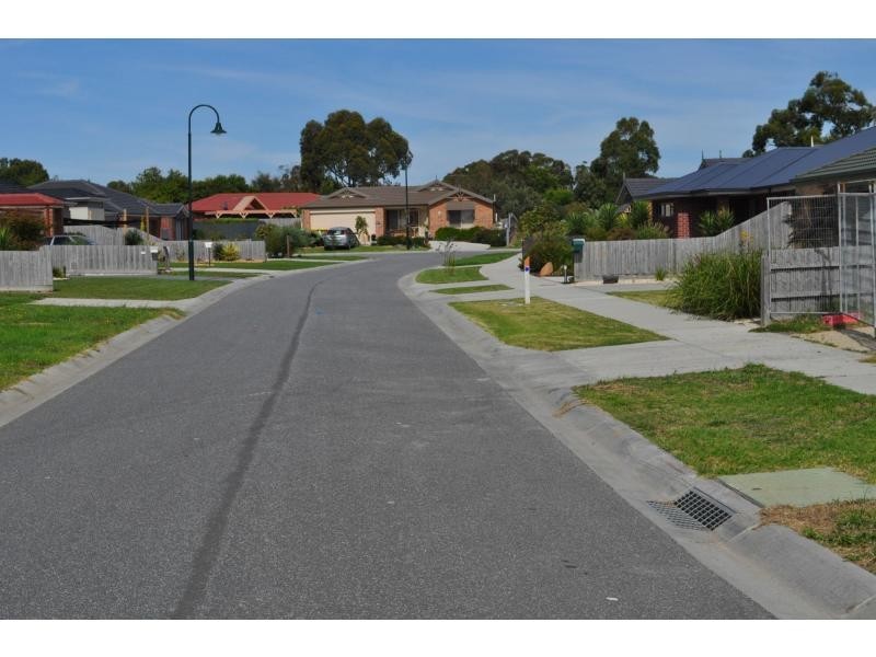 16 Cullen Drive, Lang Lang VIC 3984