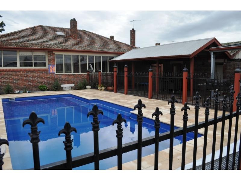 372 Rossiter Road, Koo Wee Rup VIC 3981