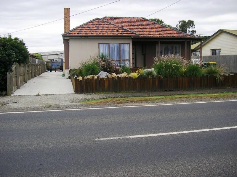 208 Station Street, Koo Wee Rup VIC 3981