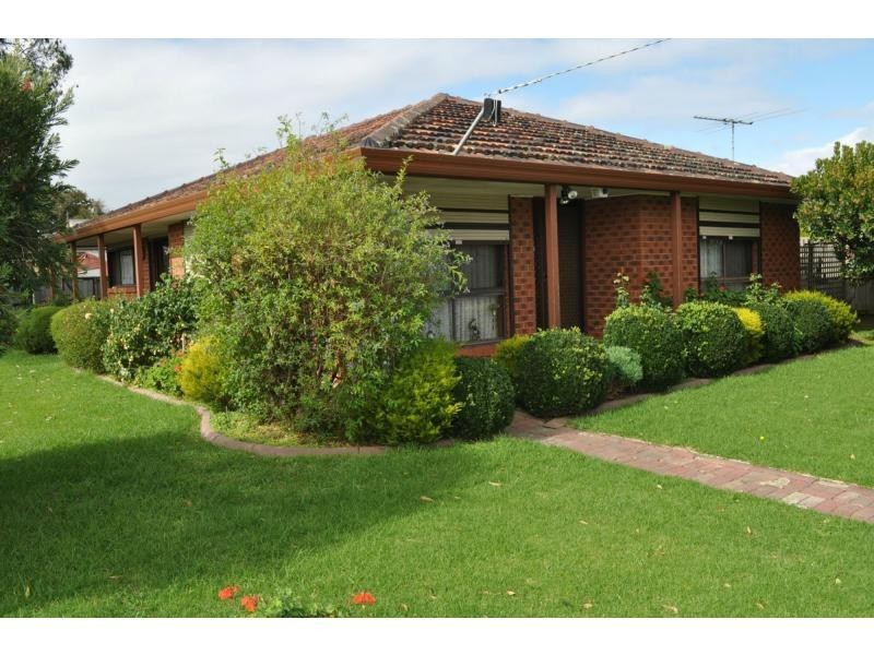 31 Sybella Avenue, Koo Wee Rup VIC 3981
