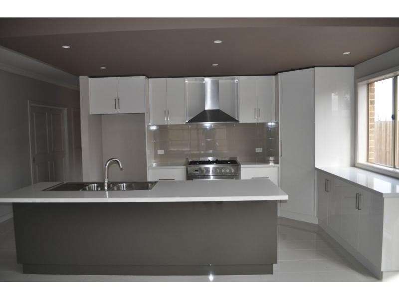 4 Carrington Rise, Lang Lang VIC 3984