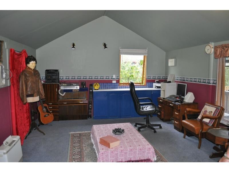 13-17 Westernport Road, Lang Lang VIC 3984