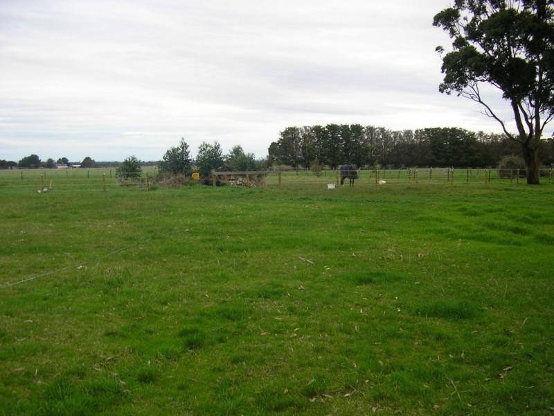140 Caldermeade Road, Lang Lang VIC 3984