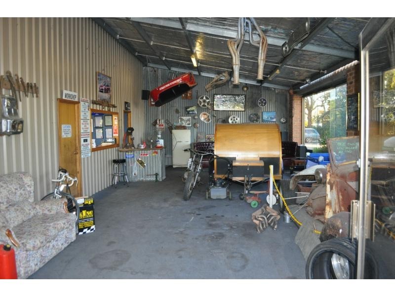 124 Denhams Road, Koo Wee Rup VIC 3981