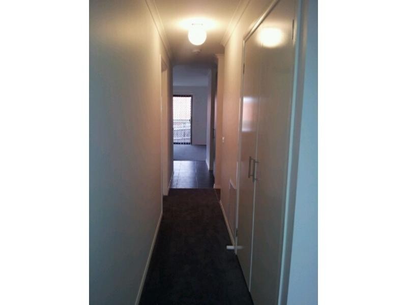 13/107 ARMY Road, Pakenham VIC 3810