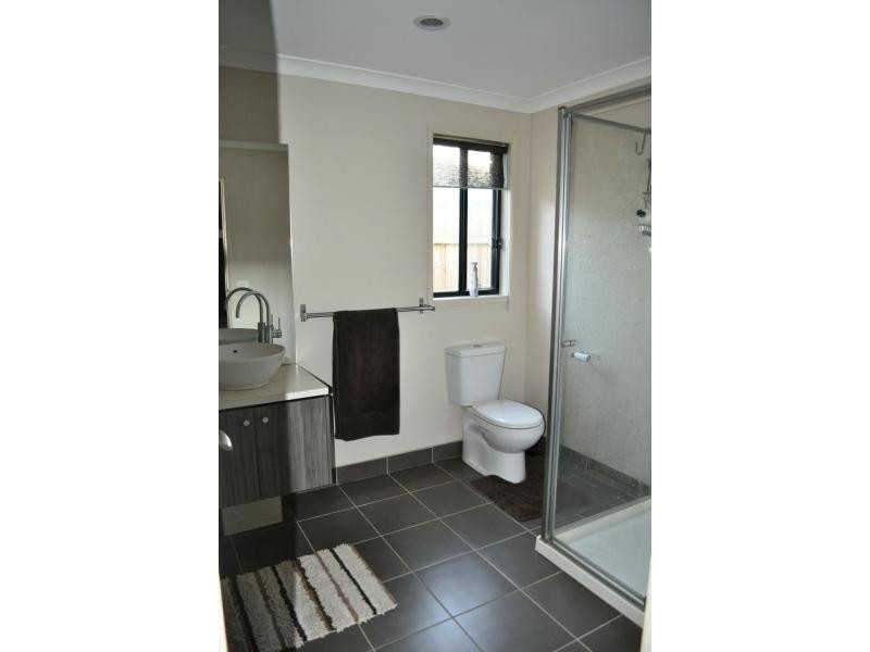 40 Bailey Boulevard, Koo Wee Rup VIC 3981