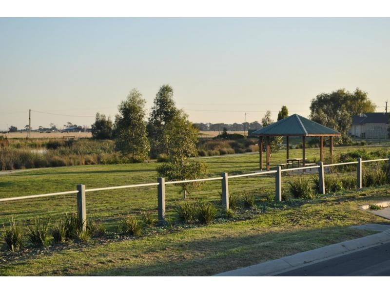 40 Bailey Boulevard, Koo Wee Rup VIC 3981