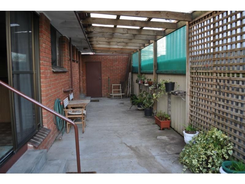 Unit 4/15 Mickle Street, Koo Wee Rup VIC 3981