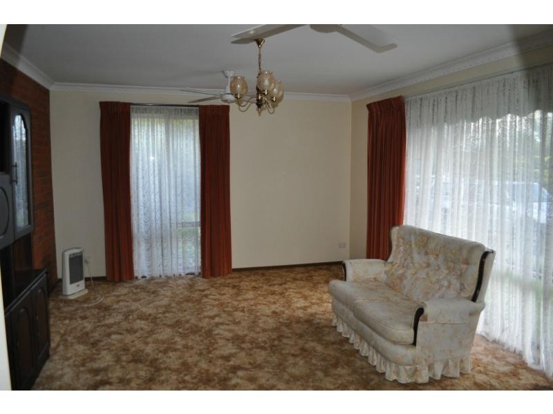 Unit 4/15 Mickle Street, Koo Wee Rup VIC 3981