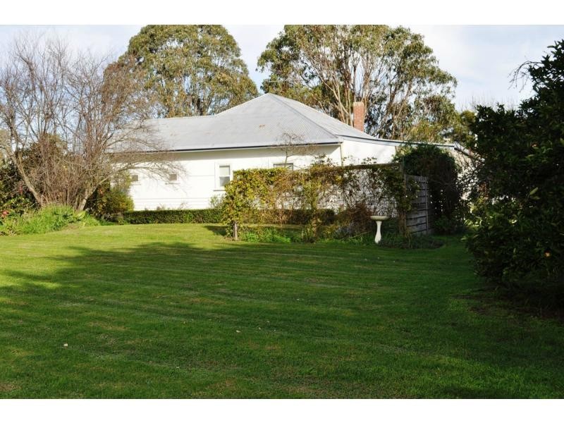 9 Pioneer Road, Lang Lang VIC 3984