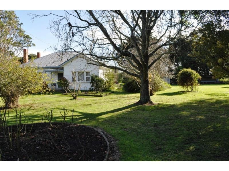 9 Pioneer Road, Lang Lang VIC 3984