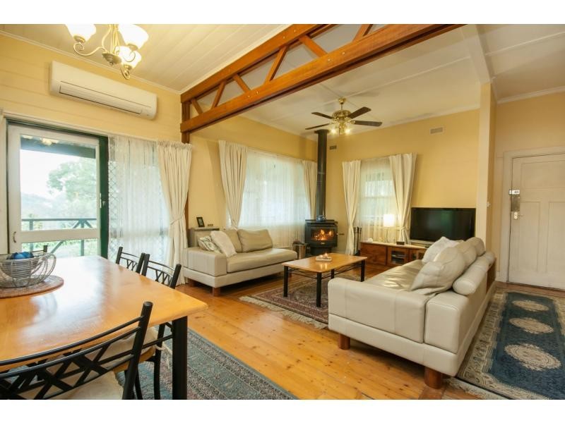 27 Hatchs Road, Nyora VIC 3987