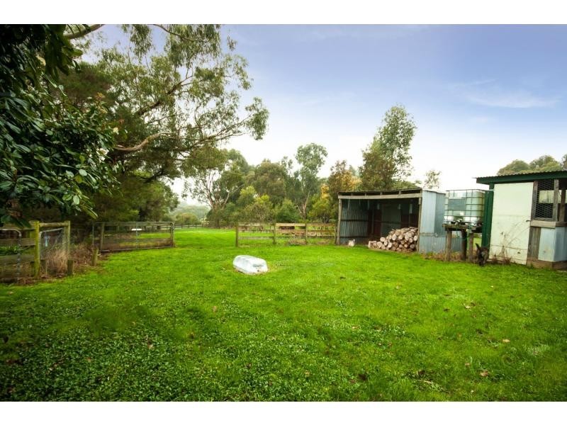 27 Hatchs Road, Nyora VIC 3987