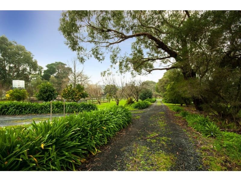 27 Hatchs Road, Nyora VIC 3987