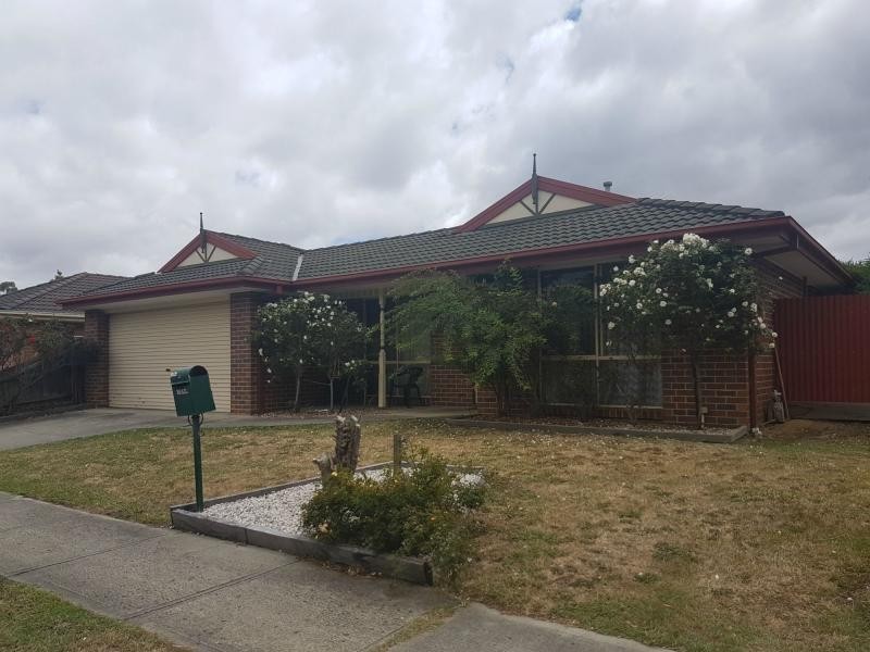 23 Pommel Street, Pakenham VIC 3810